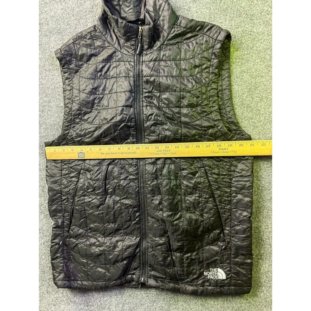 The North Face Thermoball Vest Mens M Black Quilted Insulated‎ Full Zip